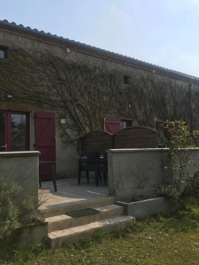 Gites De La Bonaudrie Combrand Exterior photo